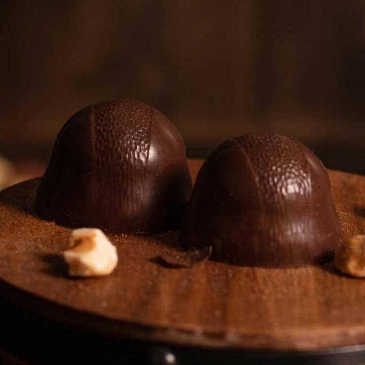 Hasselnöt och Våffla för wholesale av Montadero Chocolate