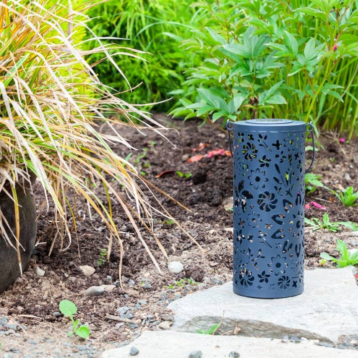 Allsop Home & Garden - Venta al por mayor Luces de exterior/césped - Lámpara solar exterior Metal Bloom de 30 cm - Azul medianoche8