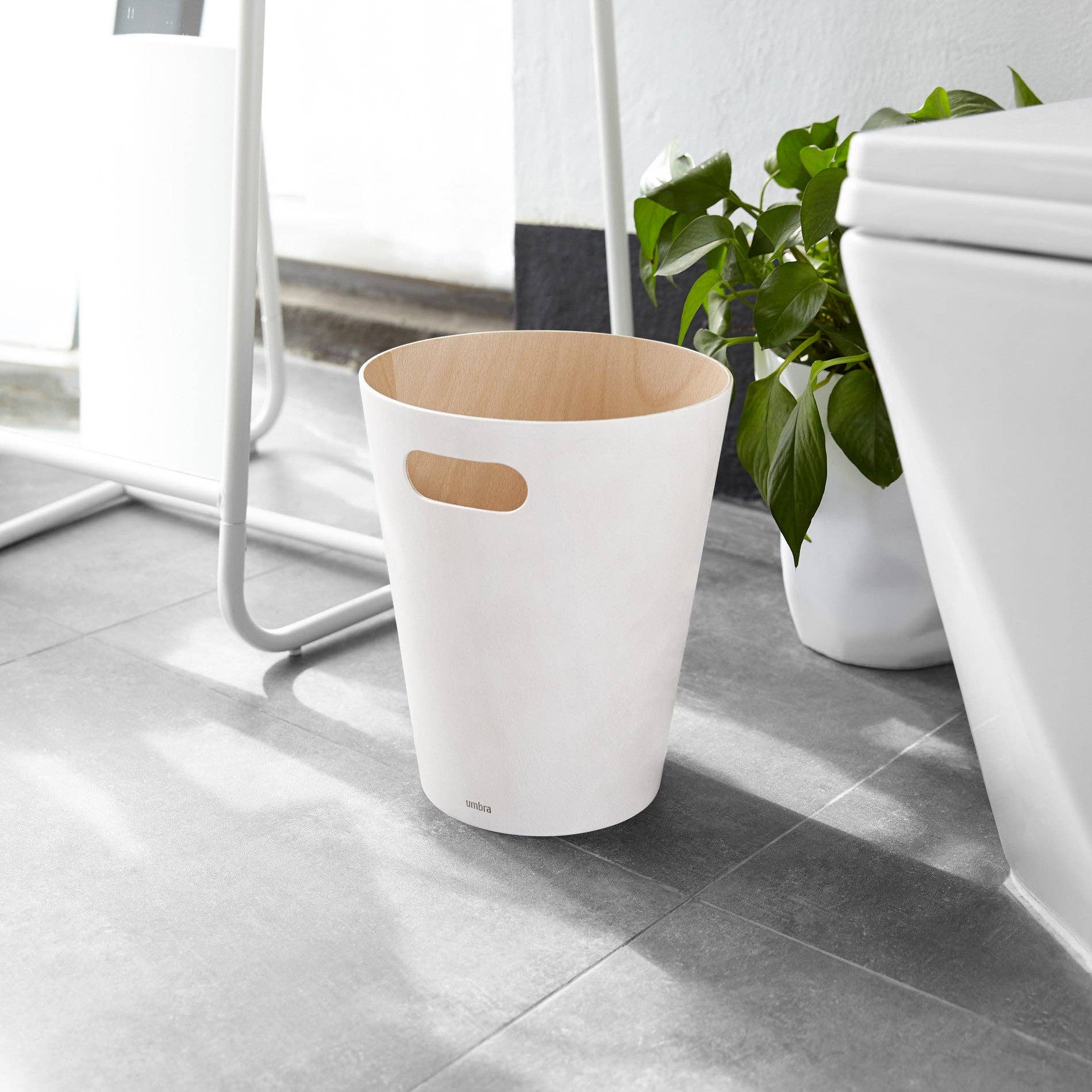 Umbra (CAN) - Wholesale Trashcan/Trash Bin - Woodrow Trash Can14