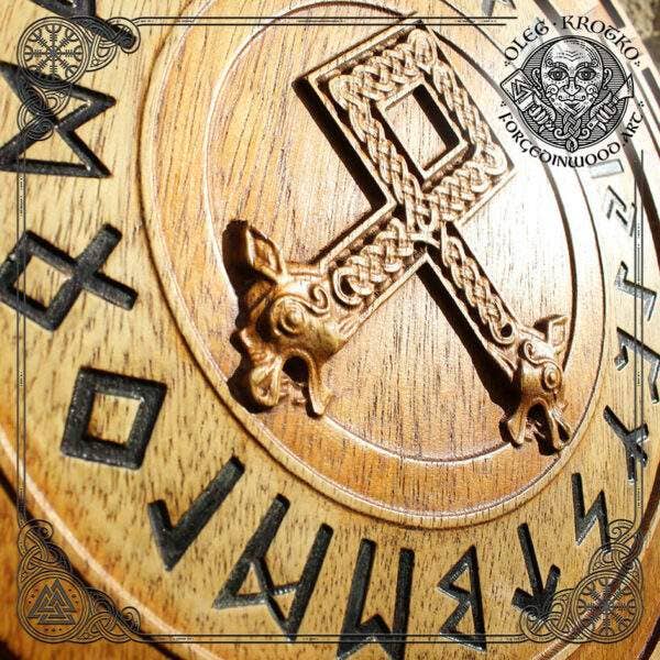 Forged In Wood - Vente Décoration murale - Rune Odal en bois d’iroko - Le cadeau parfait pour Viking5