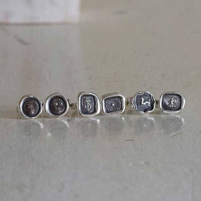 Plum and Posey - Vendita all'ingrosso Anelli con sigillo - North Star Ring - Anello di sigillo di cera a forma di stella1