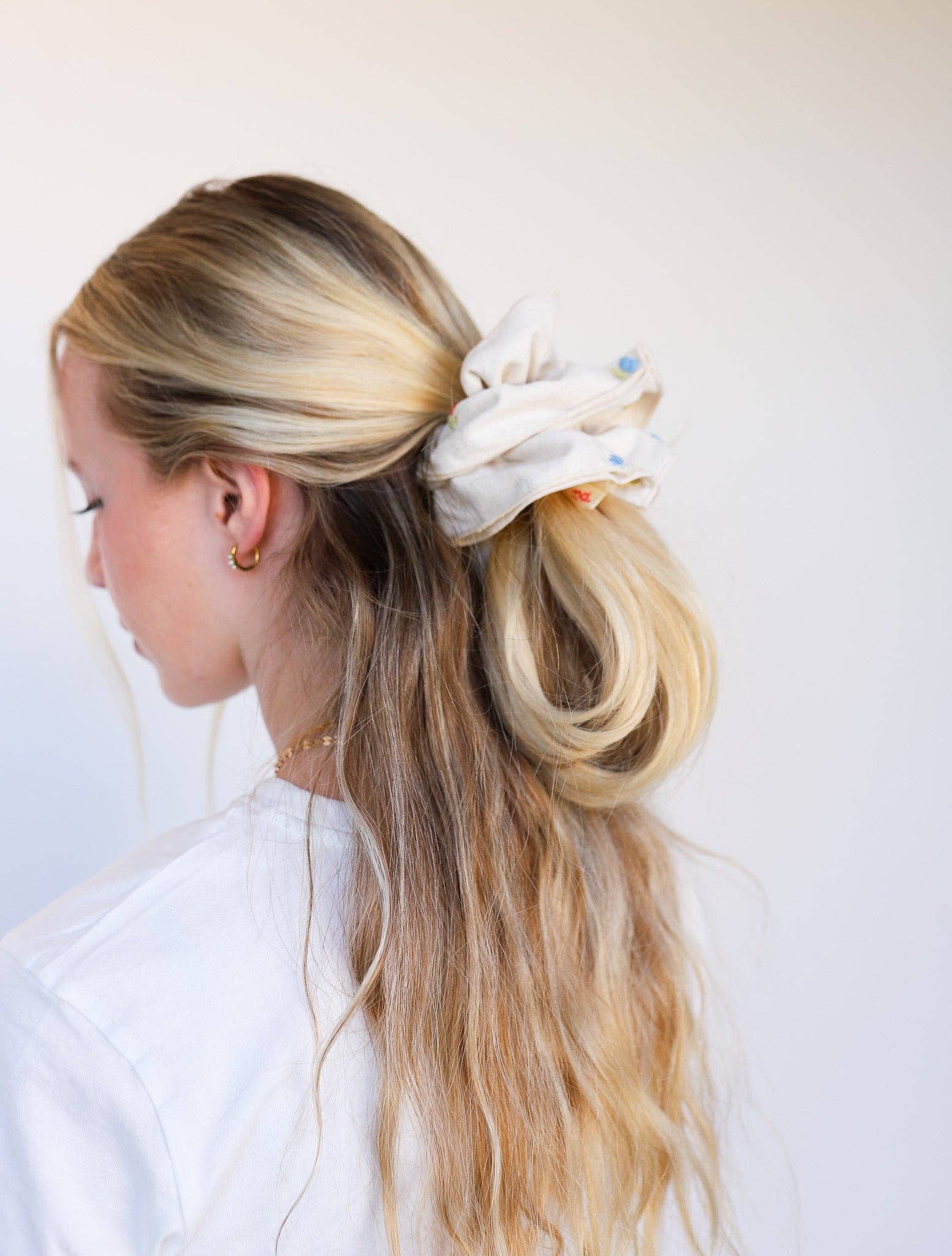 KAXI - Wholesale Scrunchie - Women's - CREAM FARMERS MARKET CORSET SCRUNCHIE2