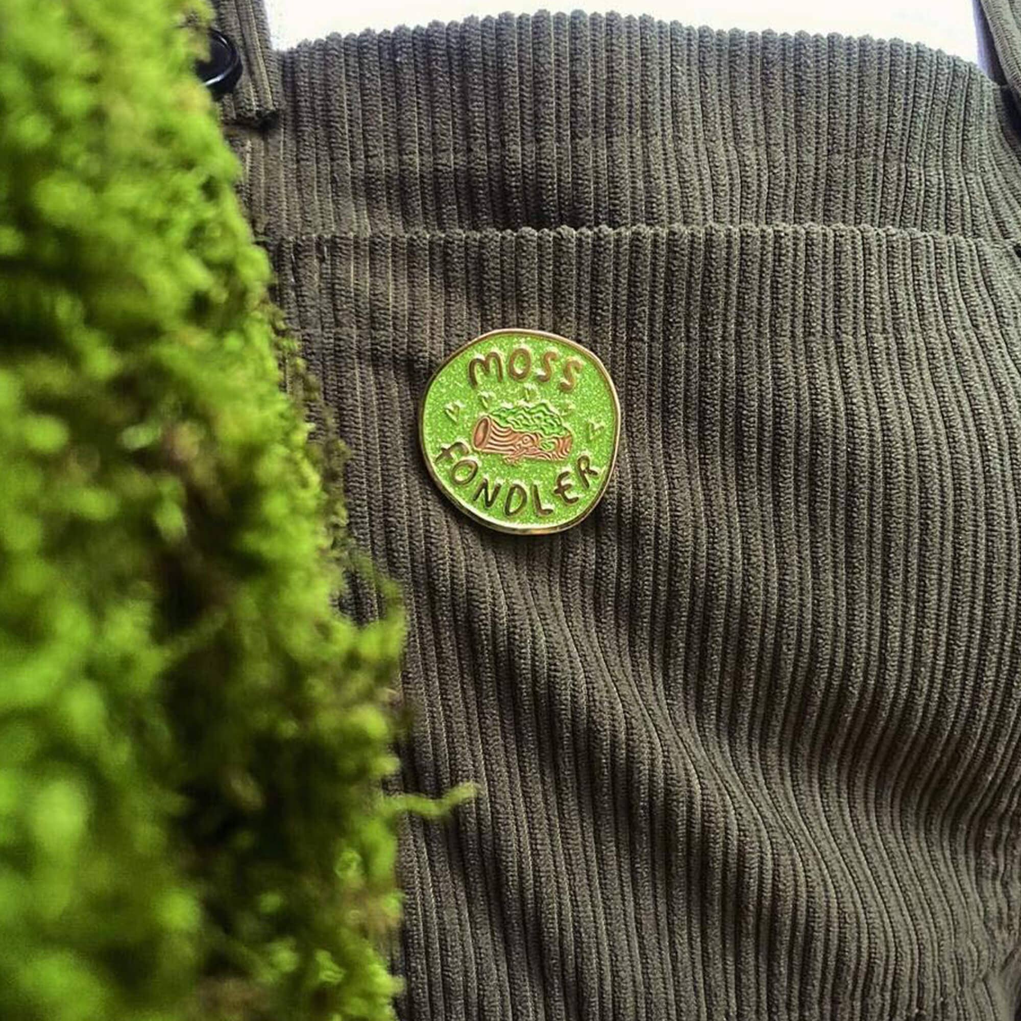 Katie Abey - Wholesale Lapel Pin/Button - Moss Fondler Enamel Pin Badge2