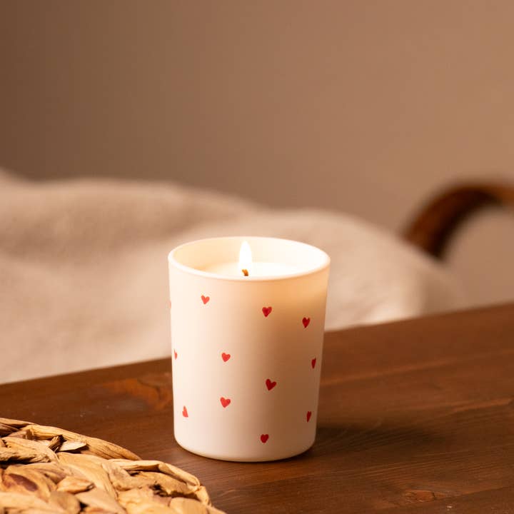 Vela aromática Gardenia - Lluvia de corazones para venta al por mayor de La Bougie Blanche