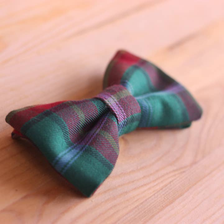 Black and Red Plaid Bow Tie for wholesale by Le Noeud