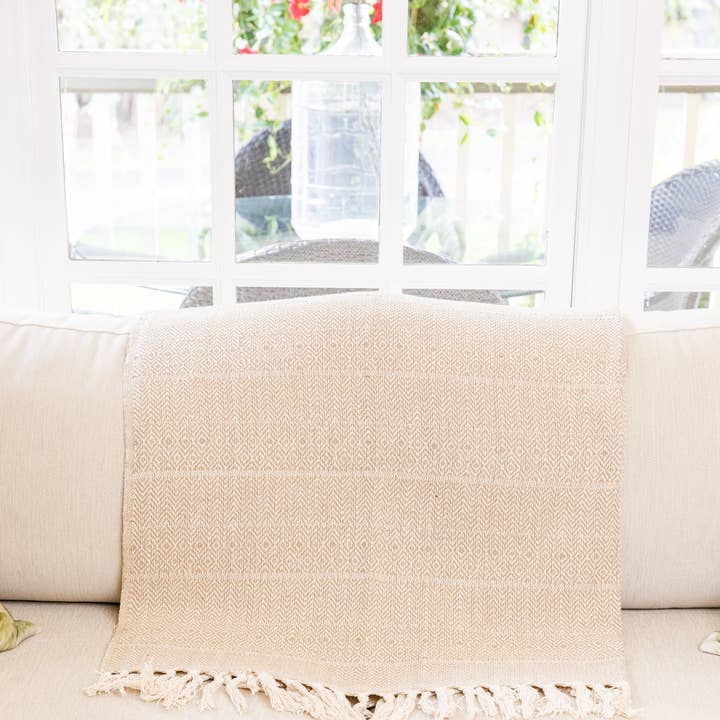 Hand Loomed Cotton Throw Taupe Diamond and other Purchase Wholesale crowned free. Free Returns & Net 60 Terms on Faire trending on Faire.