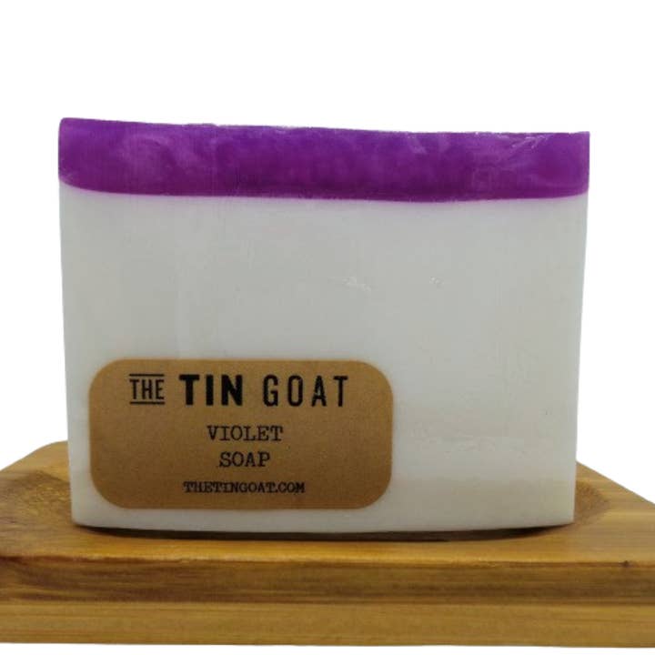 Violette zeep voor wholesale door The Tin Goat