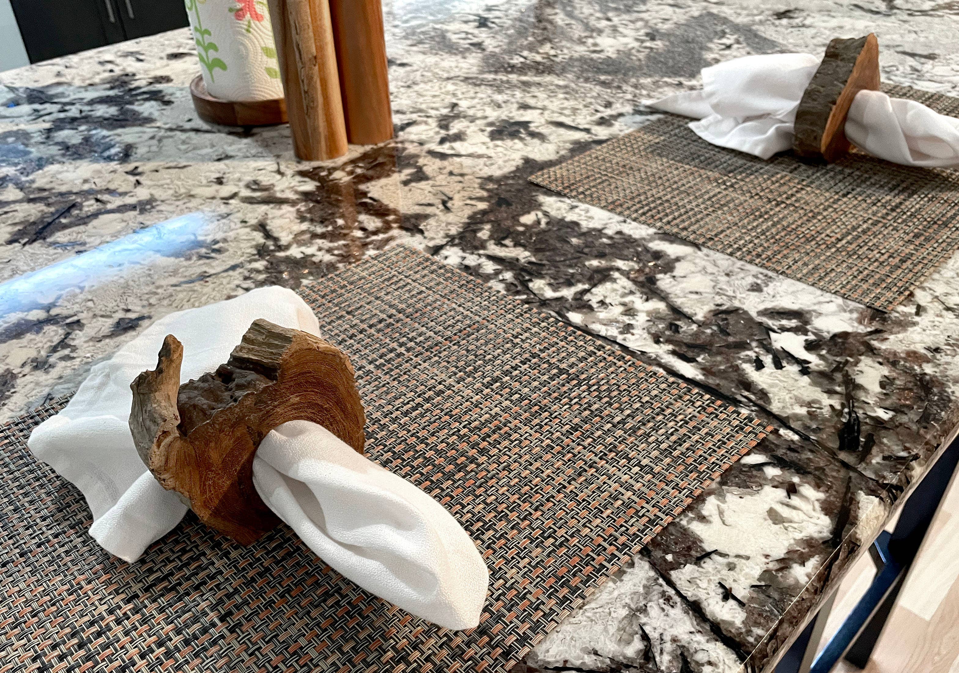 Zeckos – Engroshandel Servietring – Sæt med 8 håndlavede servietringe i naturligt akacietræ8