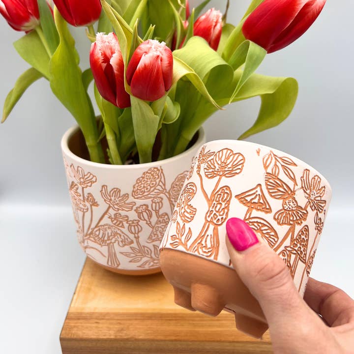 Simply Supplied Co - Wholesale Plant Pot - Terracotta Mushroom Planter | Artisanal Clay Pot