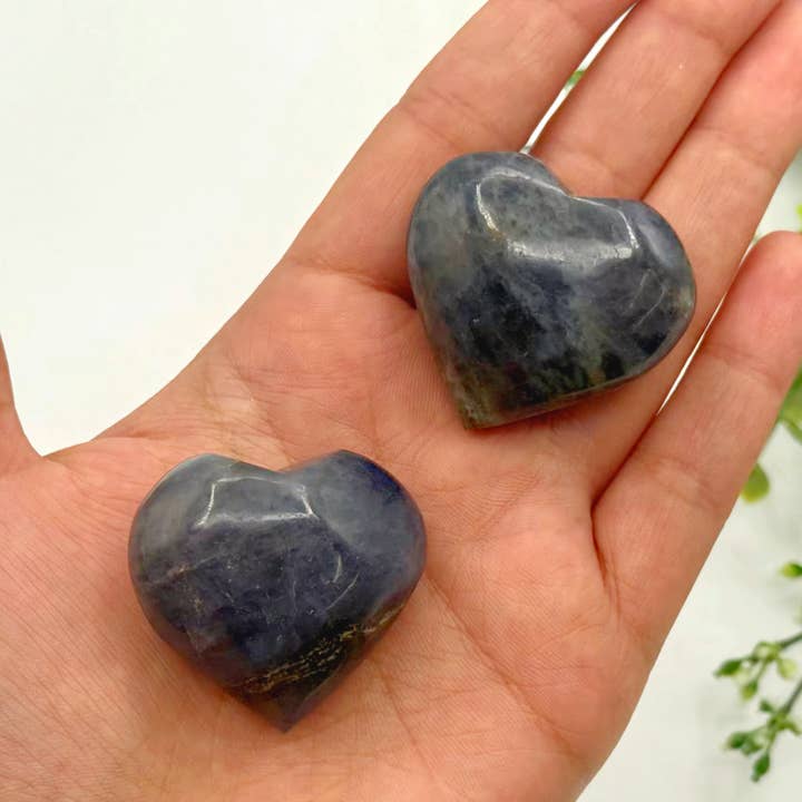 Meraki Gemstones - Wholesale Spiritual Stone/Crystal - Iolite Gemstone Hearts-0.5kg/1.1lbs (40x40x20mm) AAA2