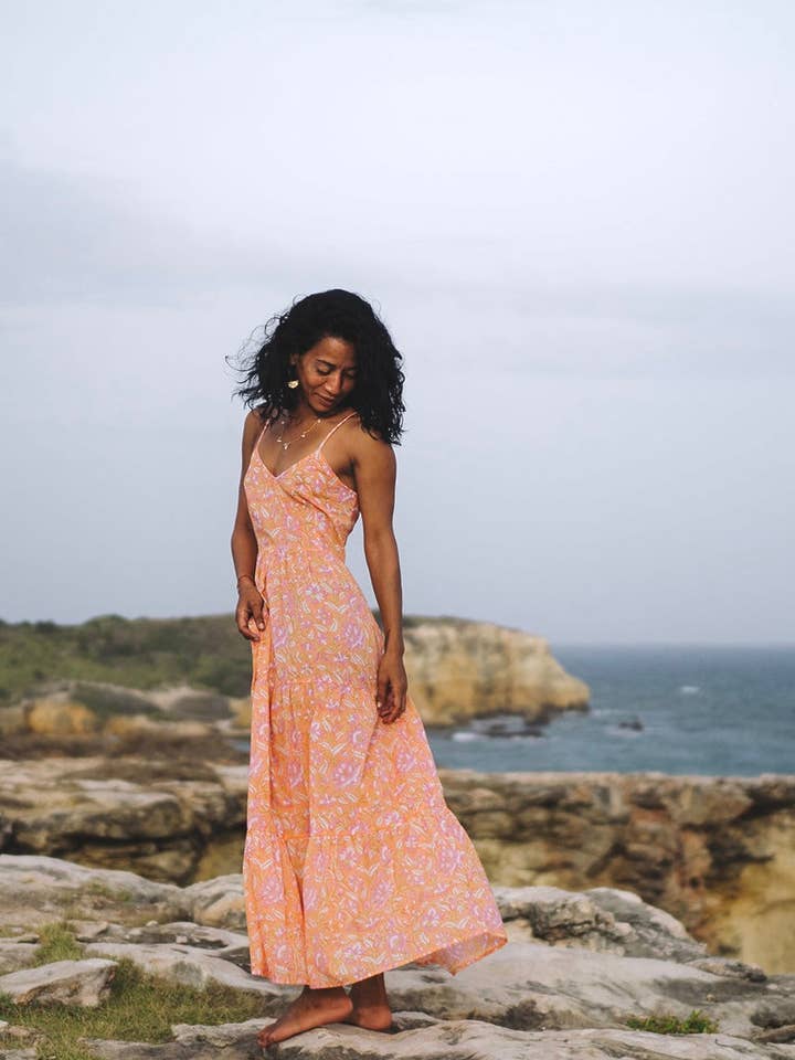 Robe Maxi Mar y Sol - Ciel Mandarine pour la vente par Guava Lane