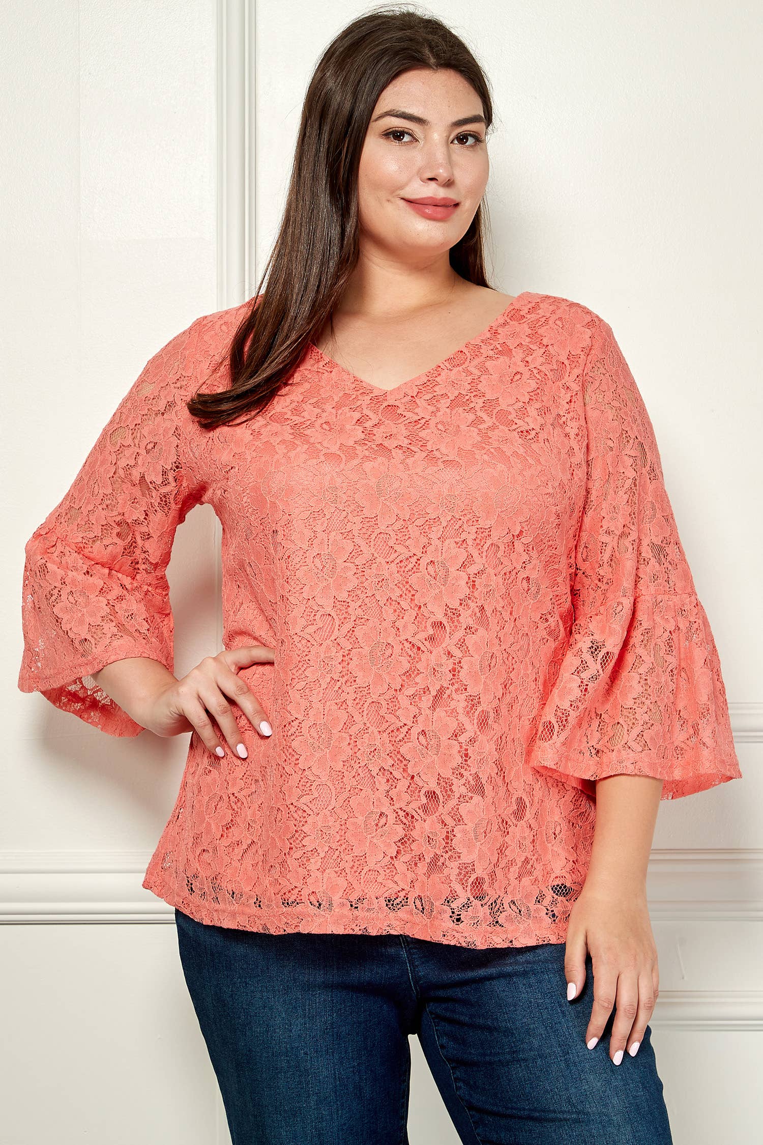 Winslow Collection – wholesale Blouse – Women’s – PLUS SIZE V- NECK ELBOW SLEEVE LACE TOP G9018250PX4