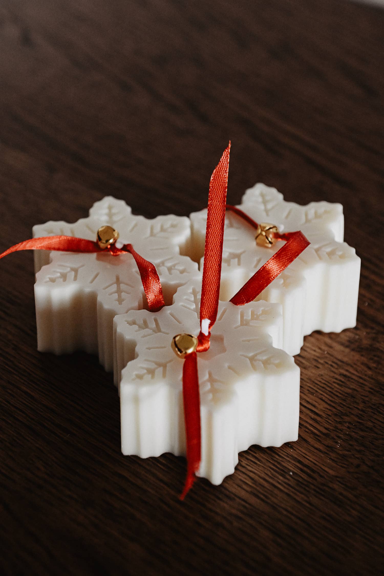Studio ÜM - Wholesale Novelty Candle - Snowflake Candles2