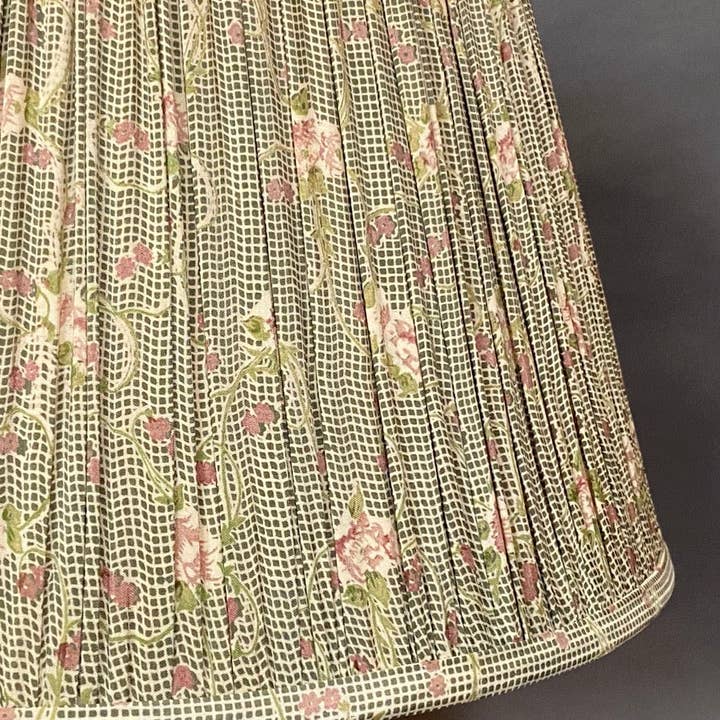 Samarkand Design - Wholesale Lamp Shade - Green trellis silk lampshade