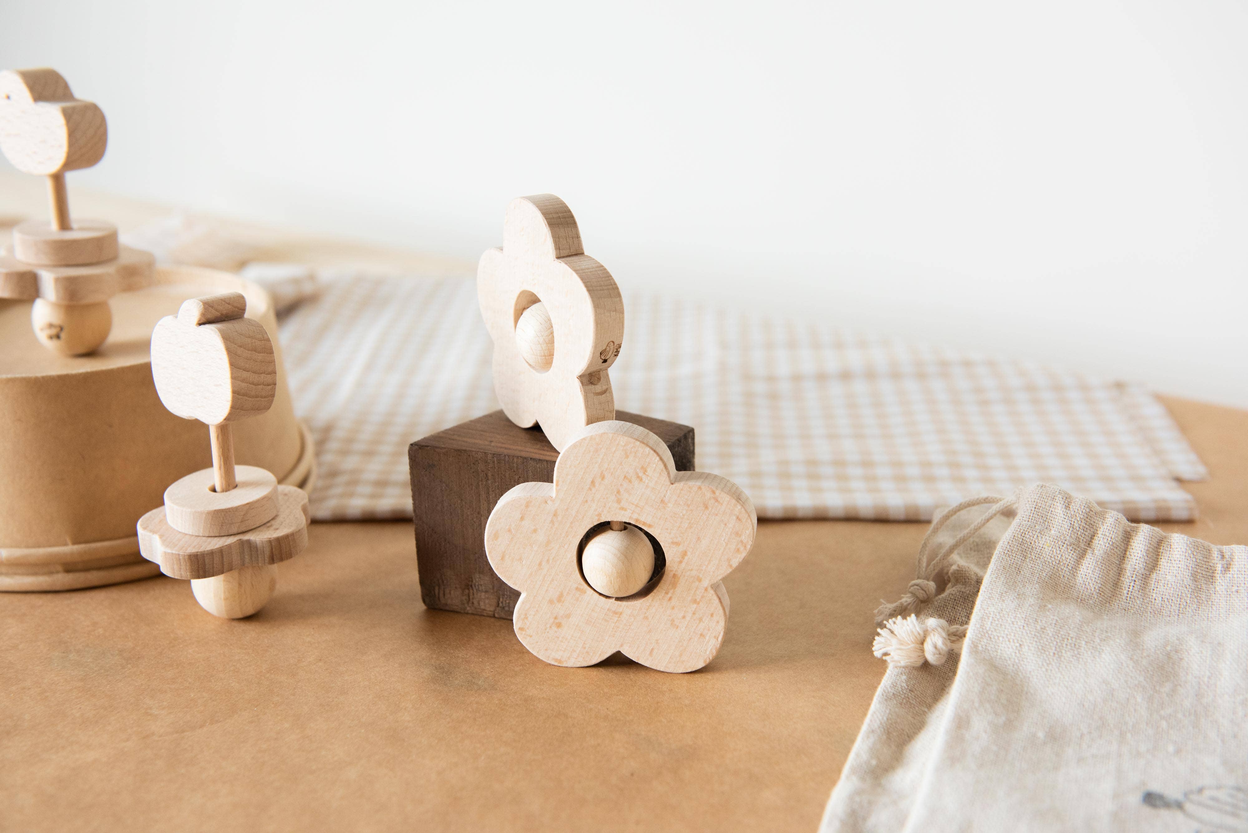 KMR Childwood – wholesale Wood toy – Child – MARGUERITE wooden rattle4