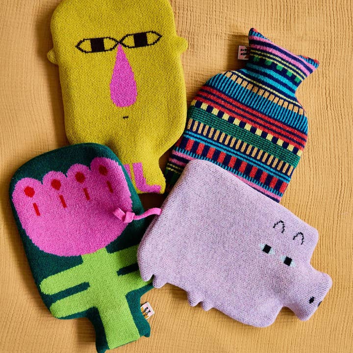 Donna Wilson - Wholesale Warm/koud kompres - Multistrepen warmwaterkruik - nieuwe kleurvariant2