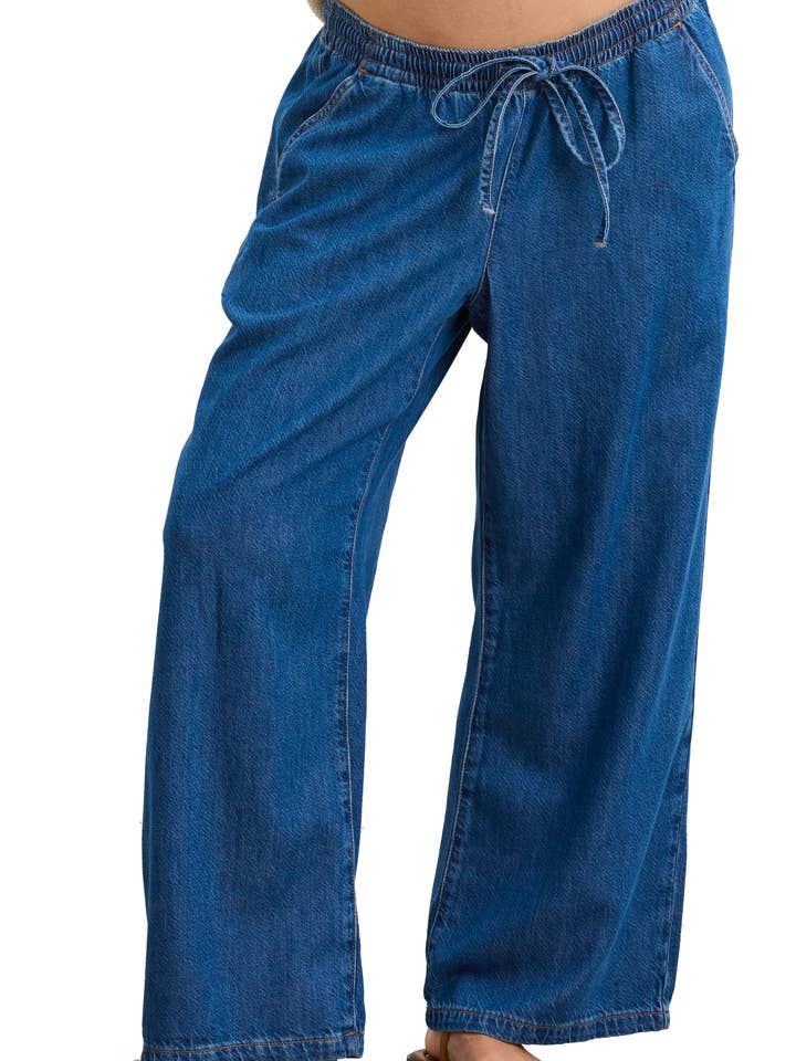 El pantalón de maternidad de pierna ancha de mezclilla fluida para venta al por mayor de HATCH Collection