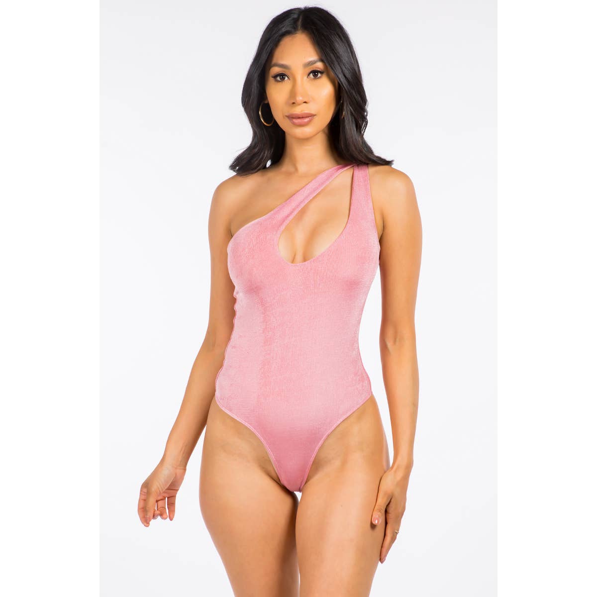 Uptown Apparel - Vente Body – femme - Body doublé à une épaule découpée à une épaule J68230