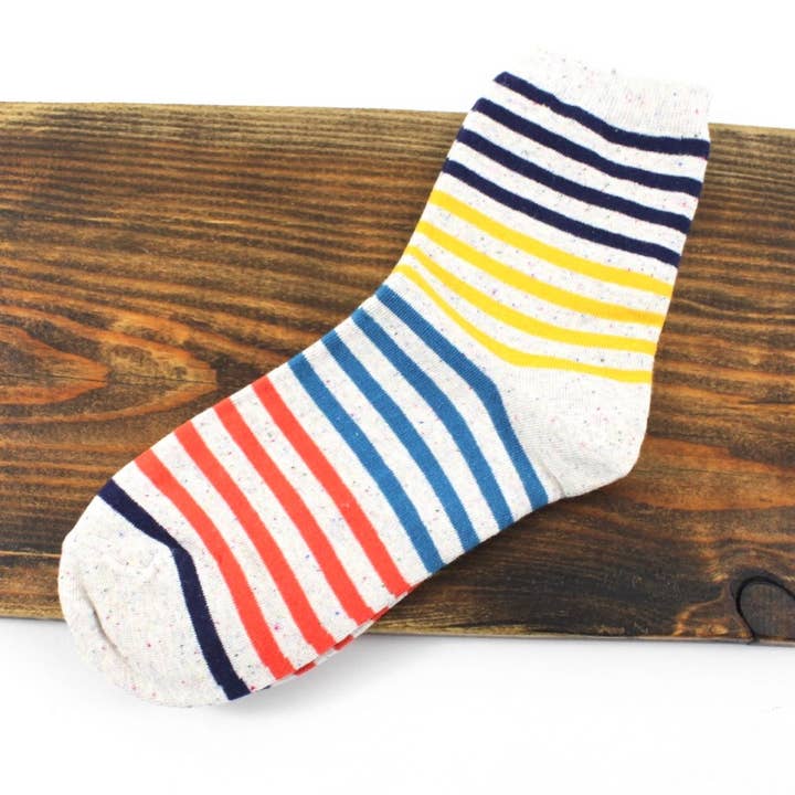 A15010 gespikkelde gestreepte sokken voor wholesale door Pretty Persuasions