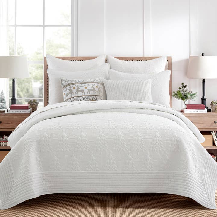 Levtex Home - Wholesale Bedding Set - O Christmas Tree Quilt Set
