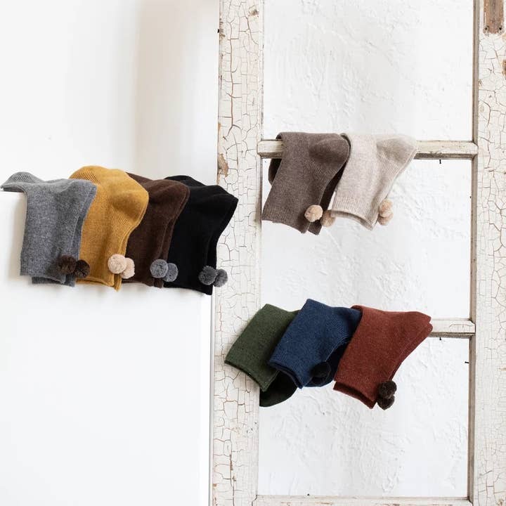 Unified - Wholesale Socks - Women's - Winter Pom Pom Socks9