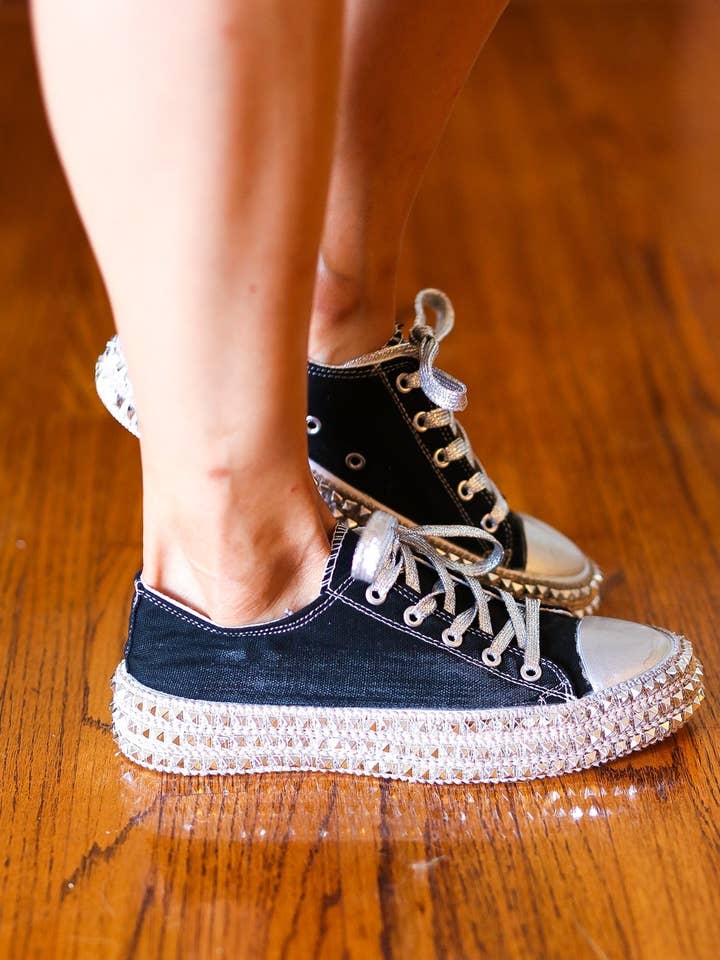Promenade - Wholesale Lifestyle trainers – Women′s - Black & Silver Studded Canvas Sneakers