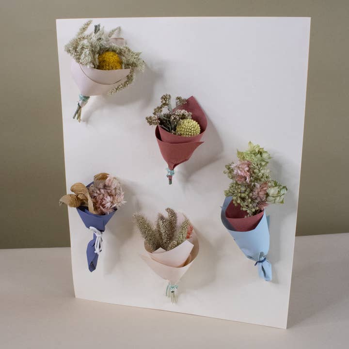 Fernseed - Wholesale Dried/Pressed Flowers - Mini Dried Bouquet Magnet2