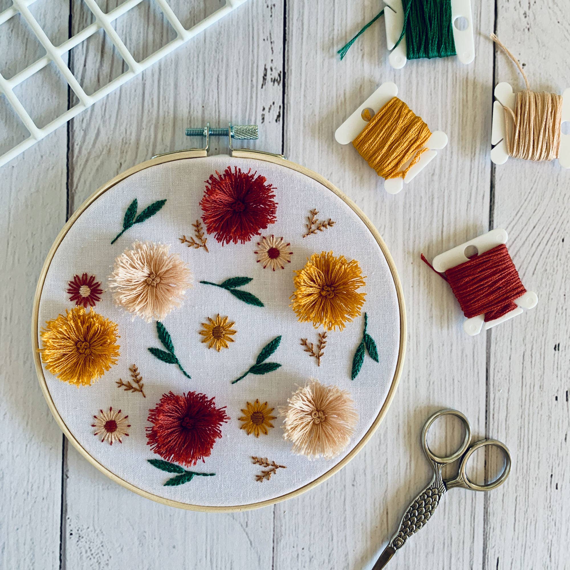 Rose Stitch Art – wholesale Embroidery/cross-stitch supplies – 3D Fluffy Florals Embroidery Kit - DIY Hoop Art for Adults. Relaxing Nature Craft Gift, Autumn Stress Relief Project, beginner friendly2