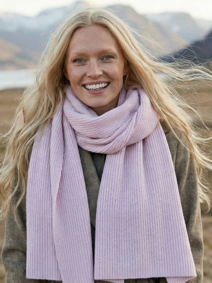 Sciarpa in cashmere Zermatt donna per la vendita all'ingrosso da parte di EMAAL Cashmere GmbH