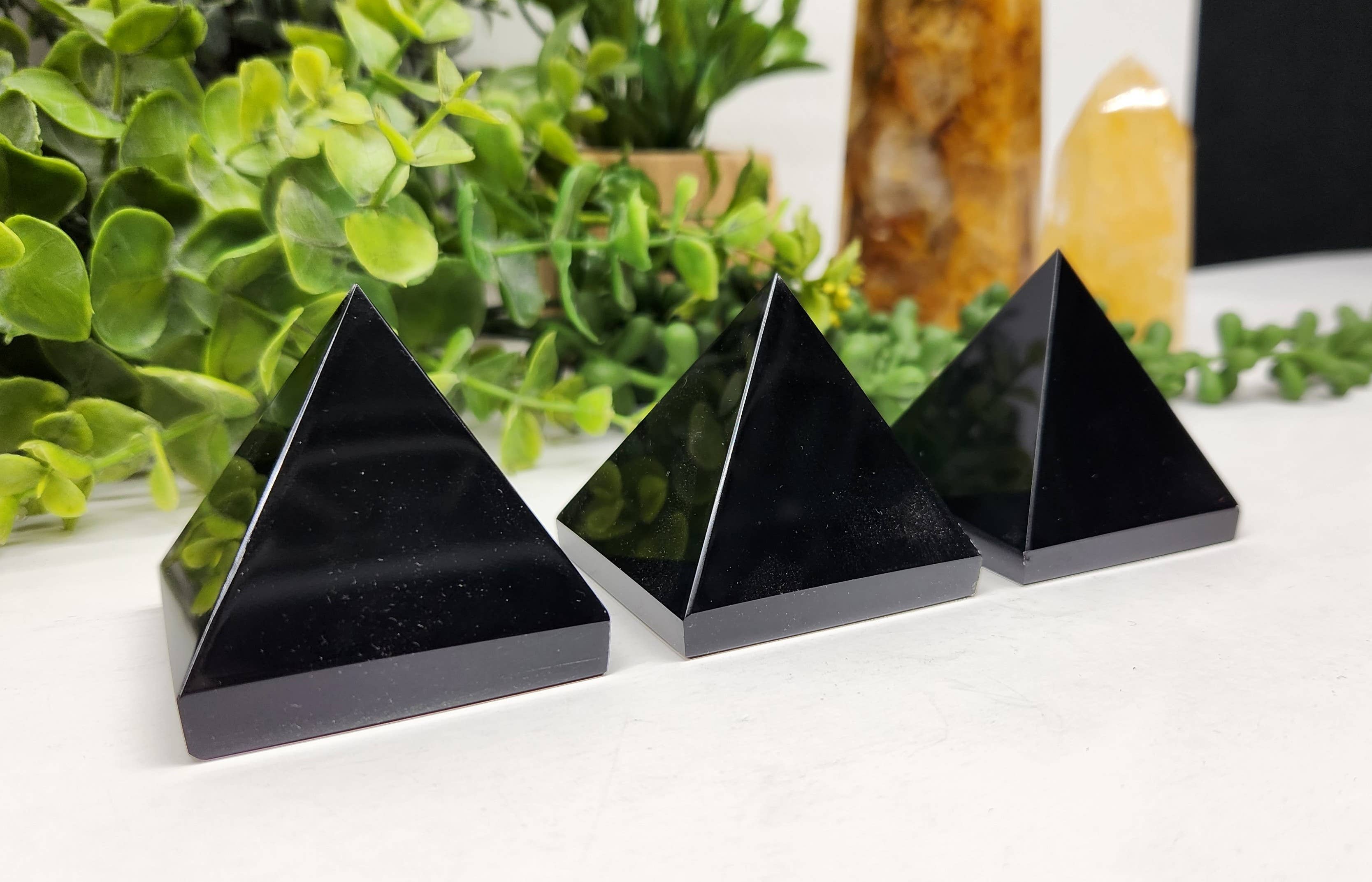 Meraki Gemstones - Wholesale Spiritual Stone/Crystal - Black Obsidian Polished Semi-Precious Gemstone Pyramid -5cm3