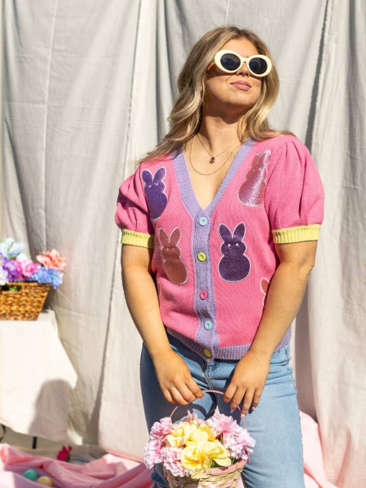 Cardigan à manches bouffantes avec patchs lapin pour la vente par GRACE+EMMA by Southern Grace