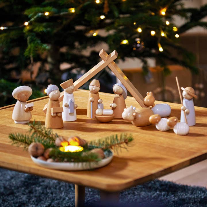 HABA USA - Wholesale Nativity Scene Decor - Natural Wood Nativity Set2
