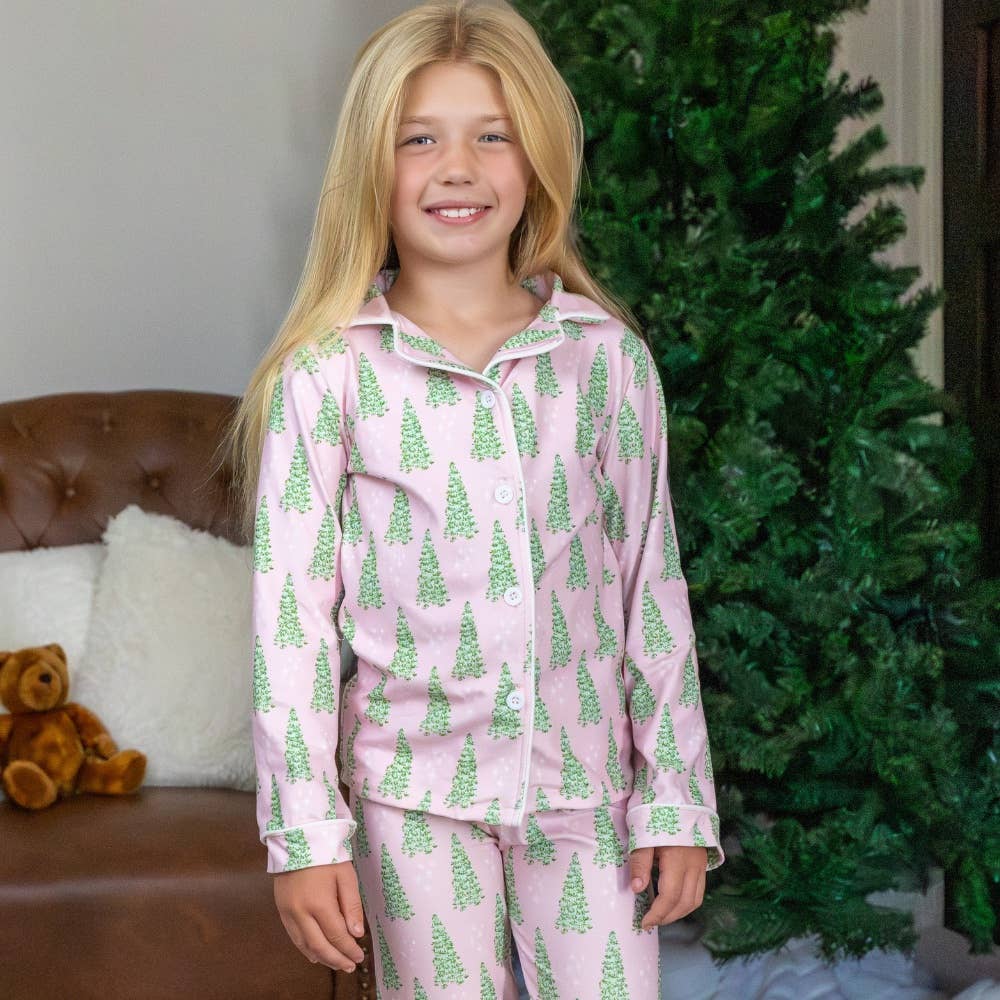 Sugar Bee Clothing – wholesale Pyjamasset - Barn – Barn Jul 2025 Pyjamas - Knäppning - Rosa Träd1
