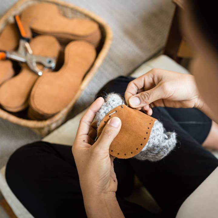 Kingdom of Wow - Wholesale Slippers - Unisex - Winter Moss Bamboo Wool Slipper Booties for Men & Women