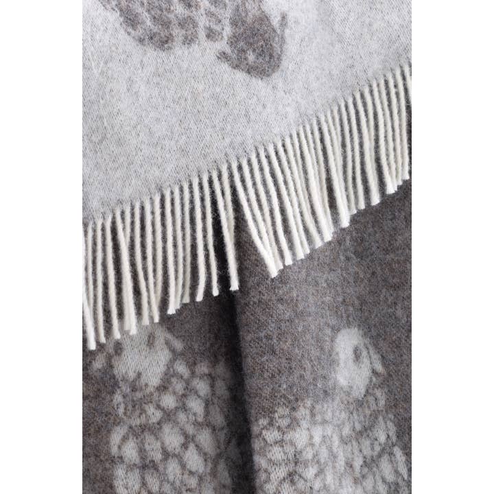 JJ Textile - Wholesale Throw Blanket - Sheep Mima Dark Brown Pure Wool Throw4