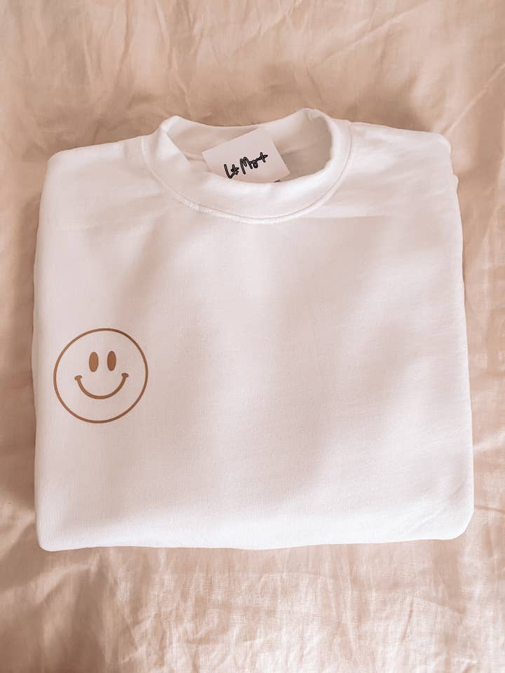 LOLA MAGNOLIA - Wholesale Graphic Sweatshirt - Women's - YOU ARE MAGIC CREWNECK3