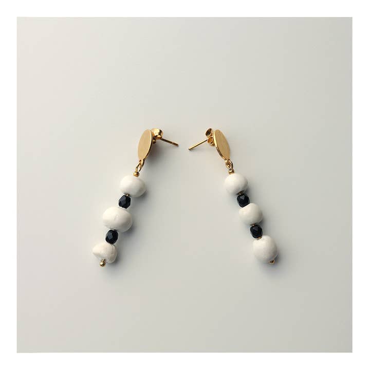 Edge+crystal earrings for wholesale by Artesaco