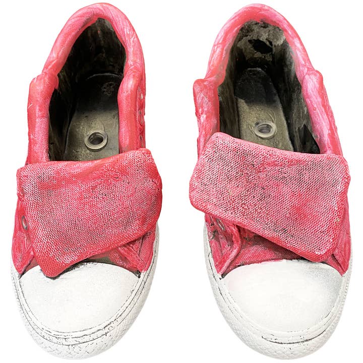 Santa’s Workshop Inc. - Wholesale Plant Pot - Pink Sneaker Planter , 2 Asst.4