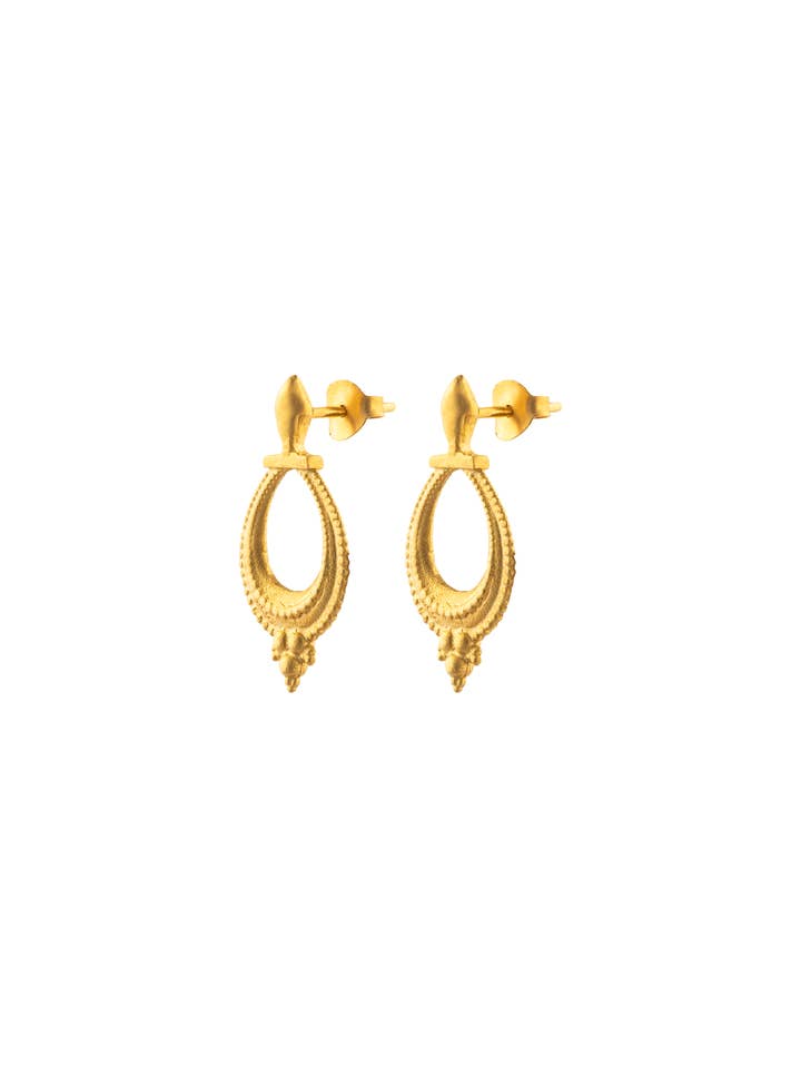 Nalini studs - 22k vermeil
for wholesale by Nakila Collective