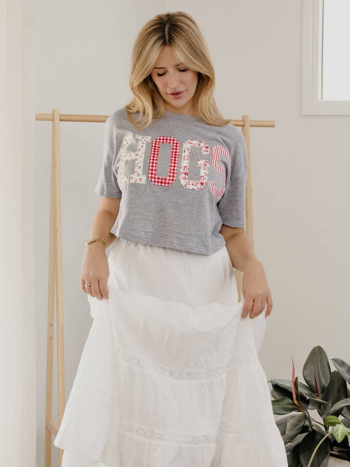 LivyLu - Wholesale Screen Printed T-Shirt - Women's - Arkansas Razorbacks Hogs Quilted Puff Ink Gray Cropped Tee1