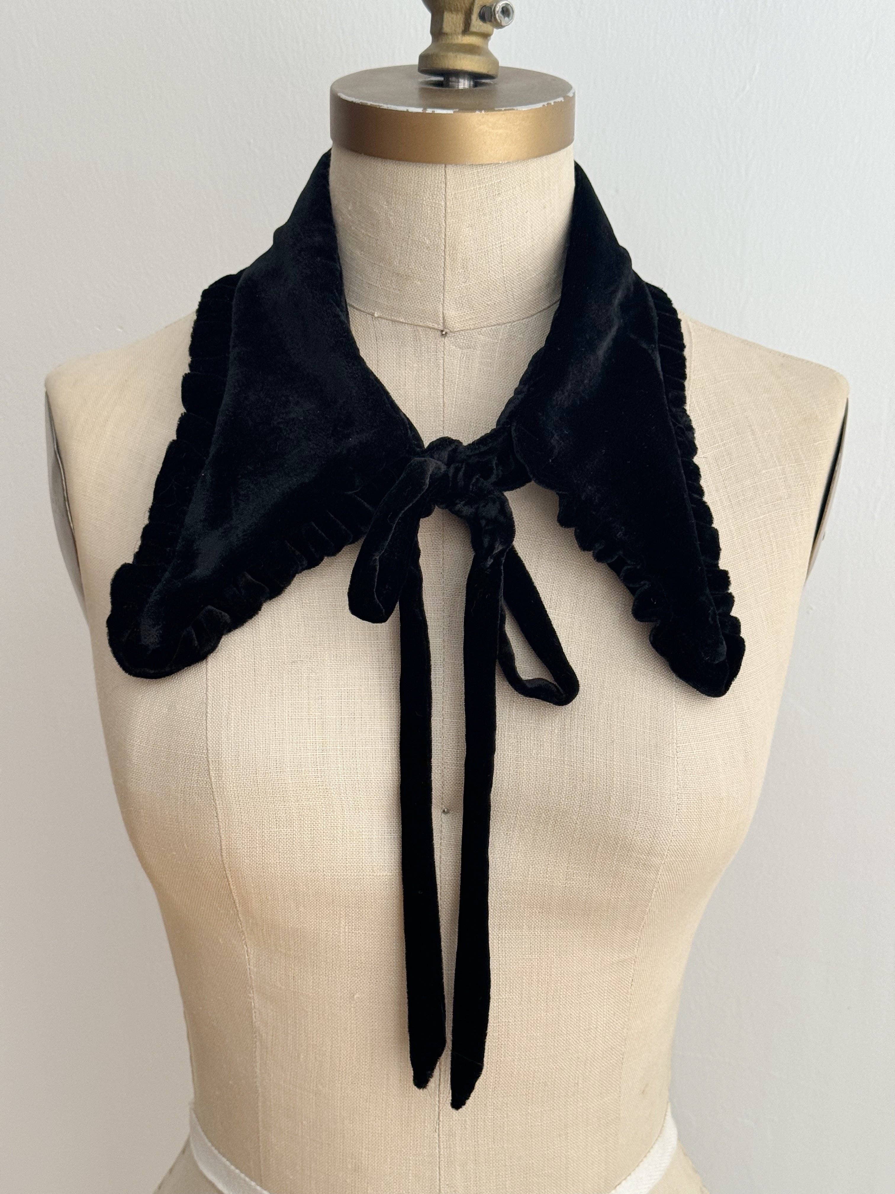 Jasmine Chong - Wholesale Fur/Faux Fur Coat - Women's - Winchester Velvet Collar3