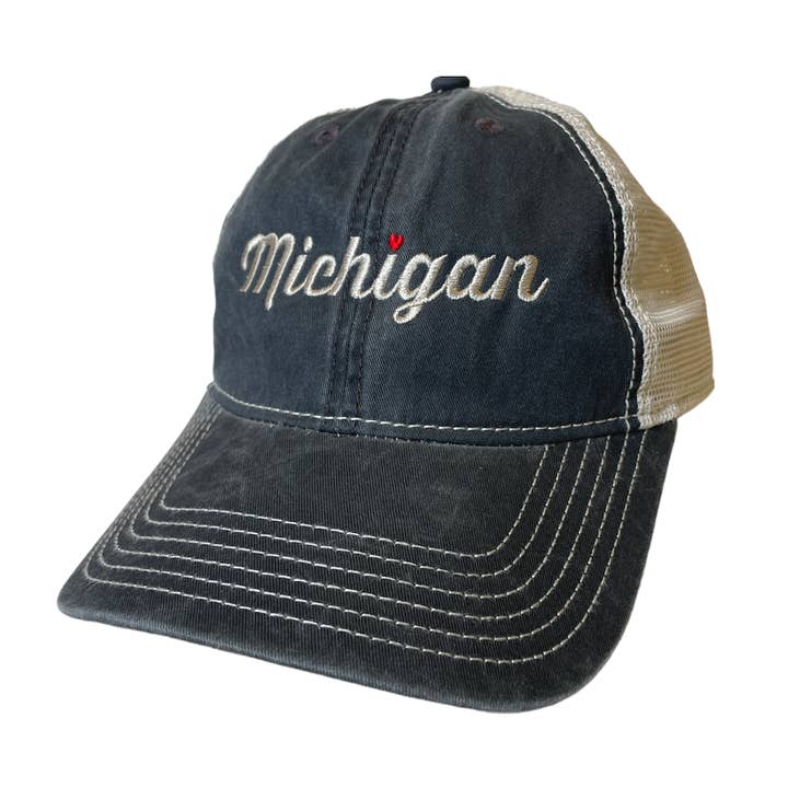 Gorro de camionero Michigan Heart de perfil bajo, color azul acero/caqui para venta al por mayor de Detroit Shirt Co.