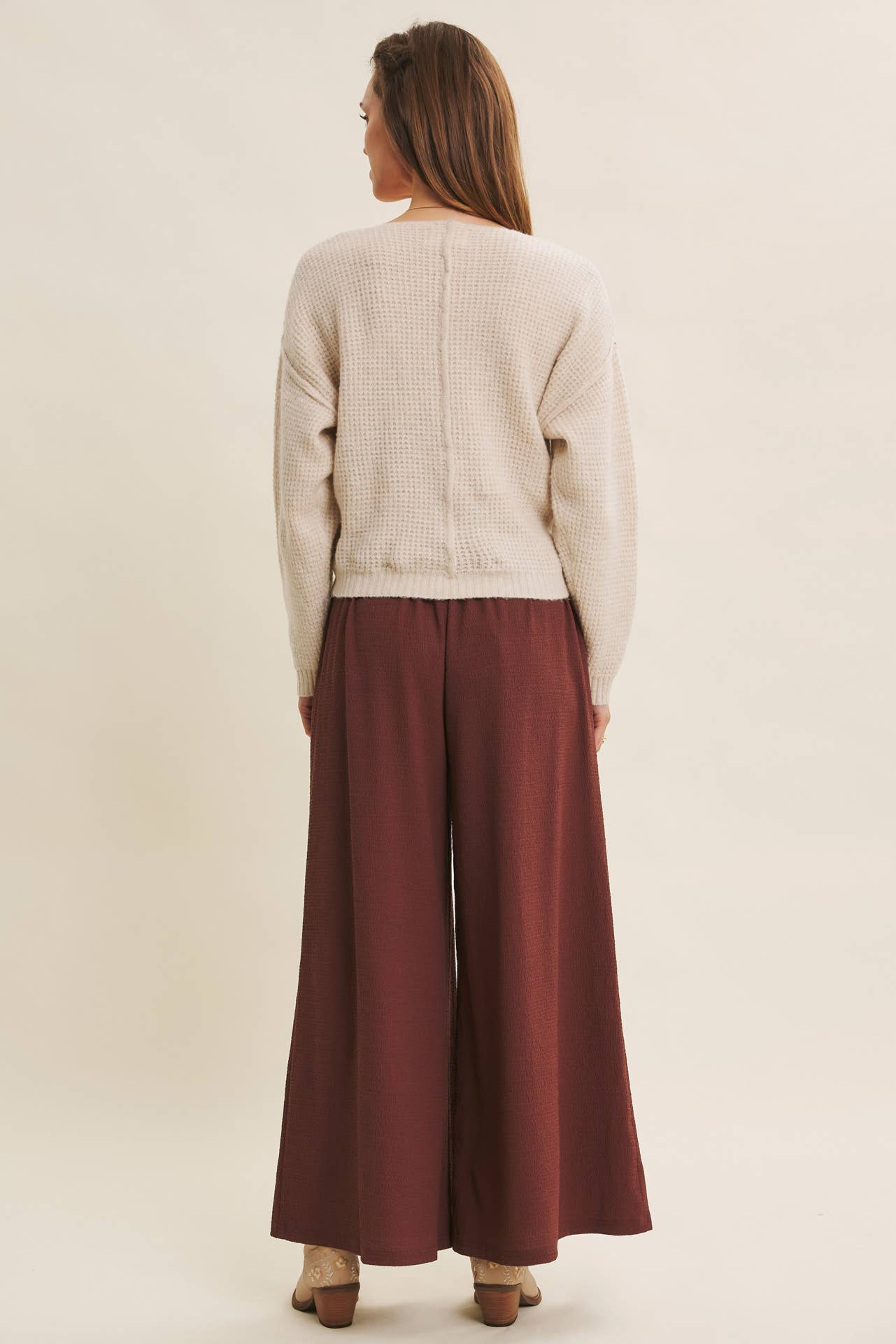 in february - Wholesale Pants - Women's - FLOWY WIDE LEG PANTS IN TEXTURED WAFFLE FABRIC8