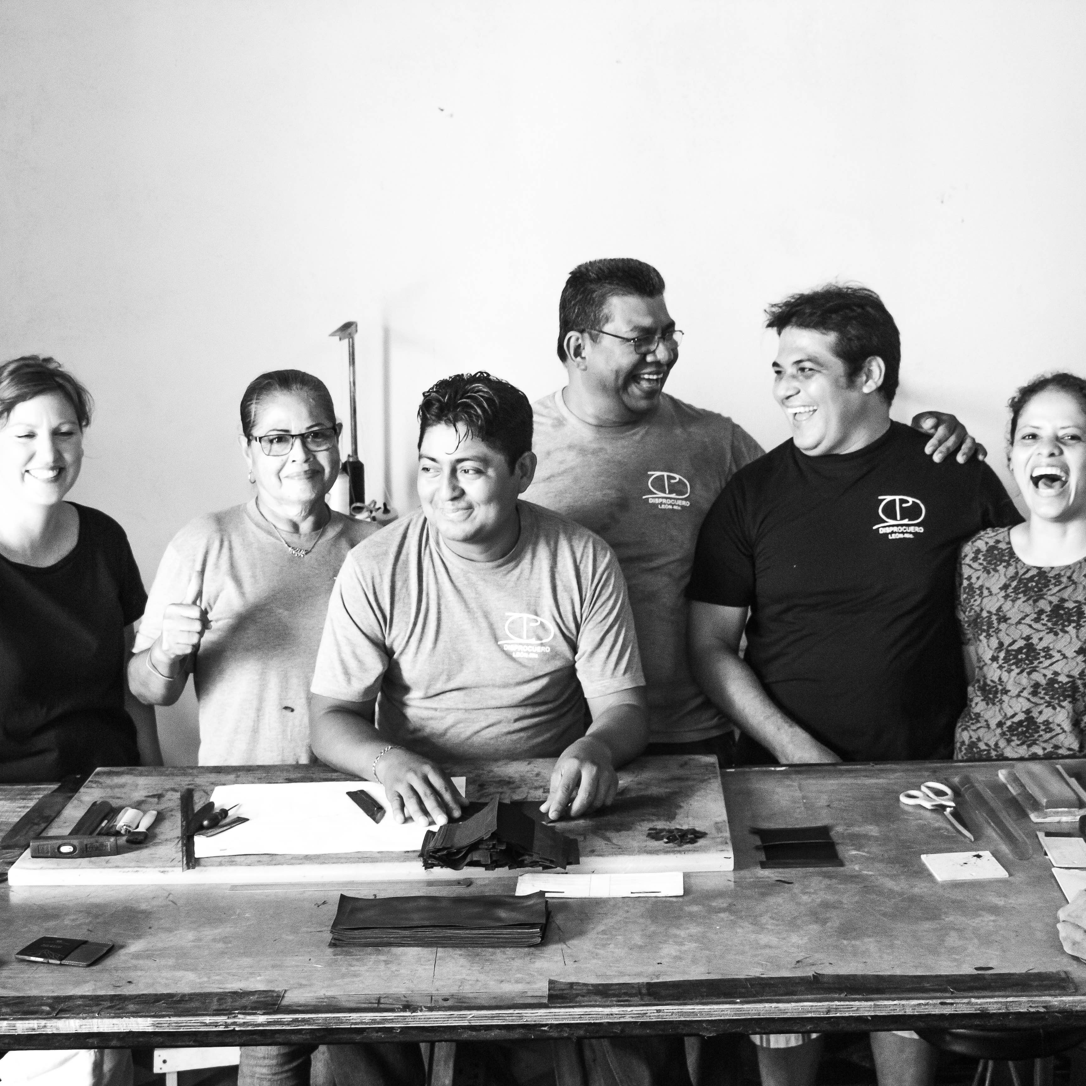 Twin Engine Coffee - Wholesale Pasjeshouder - Uniseks - Kaartenmapje van leer - Electric Black - Artisan Fair Trade2