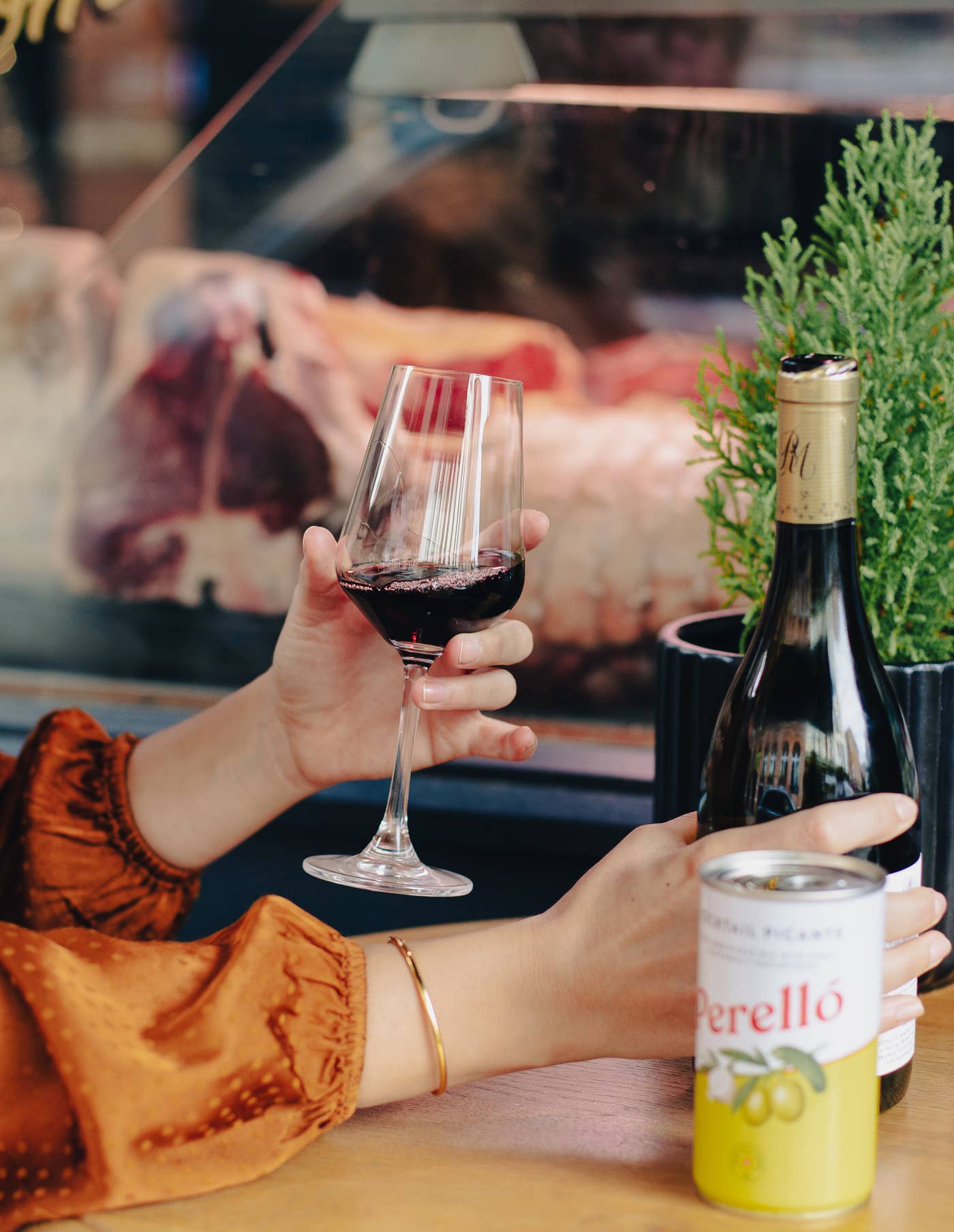 Nordic Muse – wholesale Cuff bracelet – Minimal Gold Bangle, Waterproof5