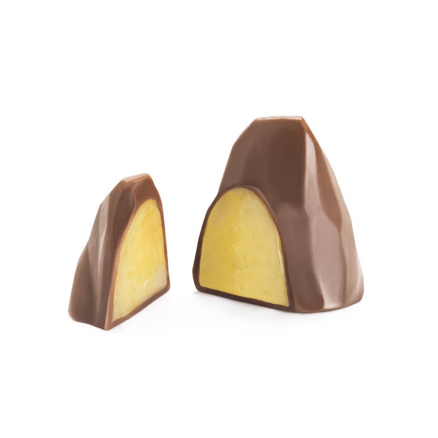 Blu Capri - Wholesale Chocolate - Milk Chocolate pralines with hazelnut and lemon filling3