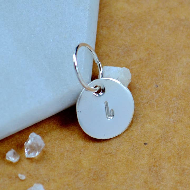 Foamy Wader - Venta al por mayor Abalorios/colgantes individuales - Set de abalorios con letra cursiva en minúscula, con letra cursiva, triple metal43