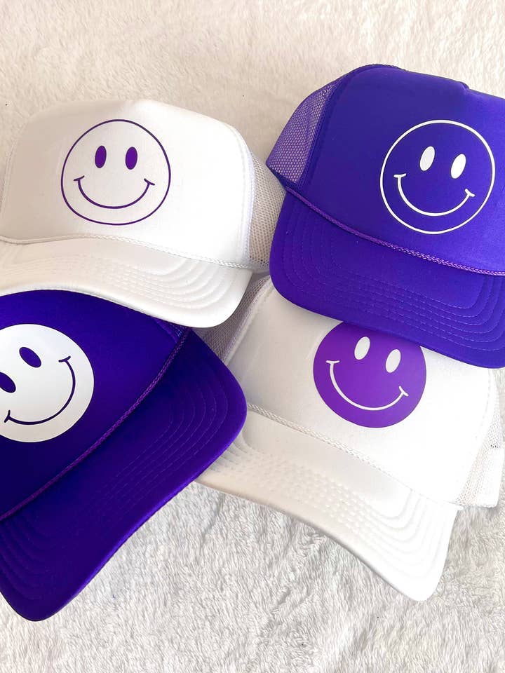 Chapeau de camionneur Smiley pour la vente par AshleyGDesigns