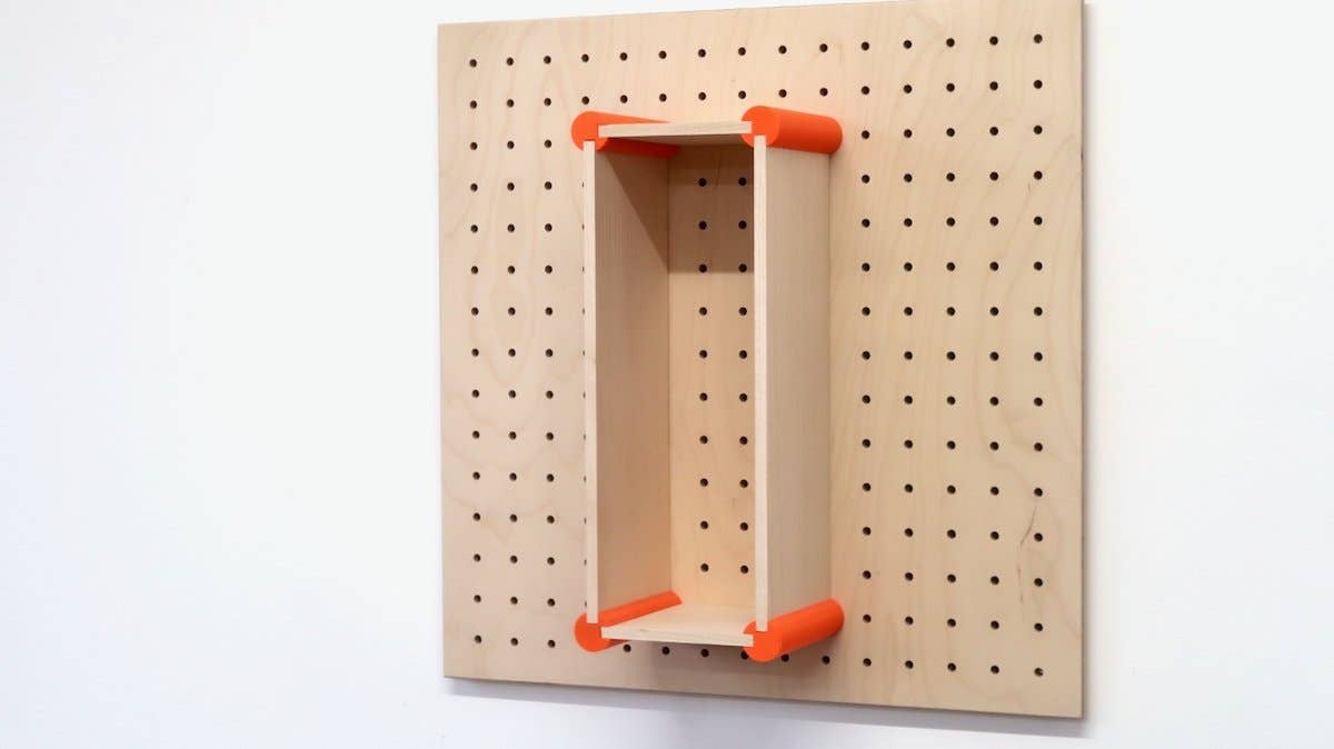 AIRE - Wholesale Wall Mounted Shelf - Qapla XL customizable shelf: Storage lockers for large items8