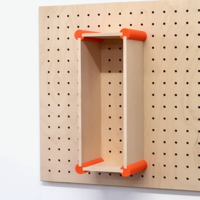 AIRE - Wholesale Wall Mounted Shelf - Qapla XL customizable shelf: Storage lockers for large items8